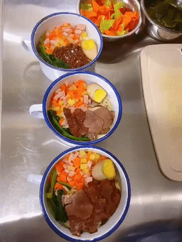 茶缸面+小地鍋開店成功！“10個人吃了9.9個人回購”(圖1)