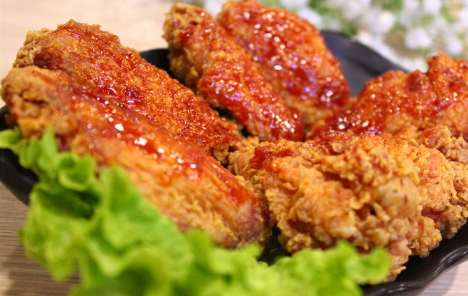炸雞培訓(xùn)一般多少錢？學(xué)炸雞要多少學(xué)費(fèi)