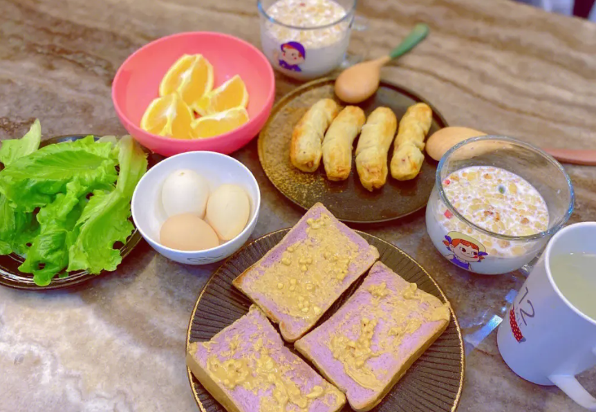 早點(diǎn)培訓(xùn)多少錢？都培訓(xùn)哪些東西？(圖1)