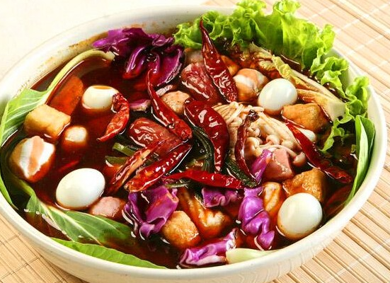 想學(xué)麻辣燙要多少學(xué)費(fèi)？麻辣燙培訓(xùn)多少錢(圖1)