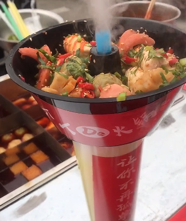 行走的火鍋杯真的掙錢(qián)嗎？(圖1)