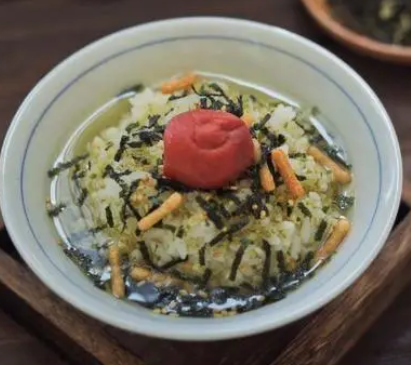 茶泡飯培訓(xùn)學(xué)費(fèi)多少錢(qián)？學(xué)茶泡飯要多少錢(qián)