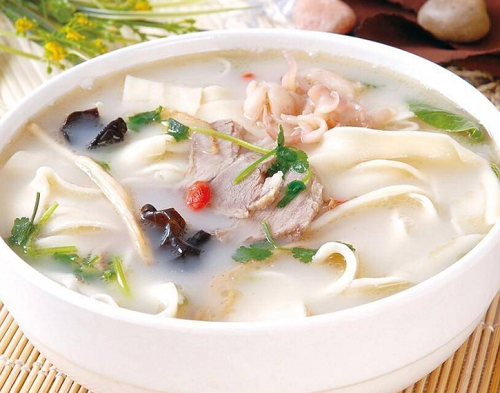 學(xué)河南燴面去哪里學(xué)？學(xué)做河南燴面去哪學(xué)？(圖1)