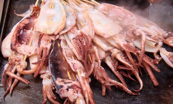 鐵板魷魚(yú)商機(jī)揭秘，創(chuàng)業(yè)者的火爆選擇！(圖2)