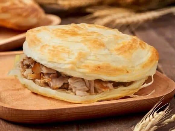 去哪里學(xué)做肉夾饃的技術(shù)？無經(jīng)驗也能學(xué)會，創(chuàng)業(yè)不再難！(圖2)