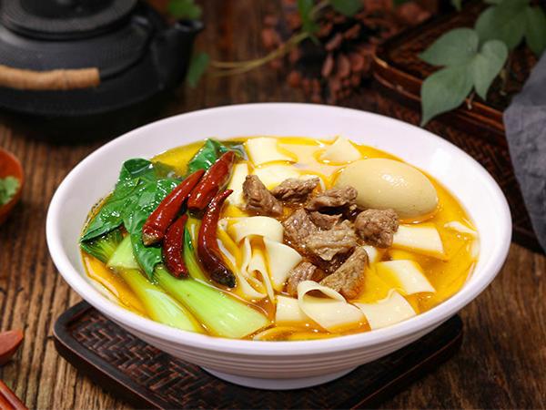 哪里學(xué)板面技術(shù)更靠譜？專業(yè)培訓(xùn)，助你快速上手開店！(圖3)