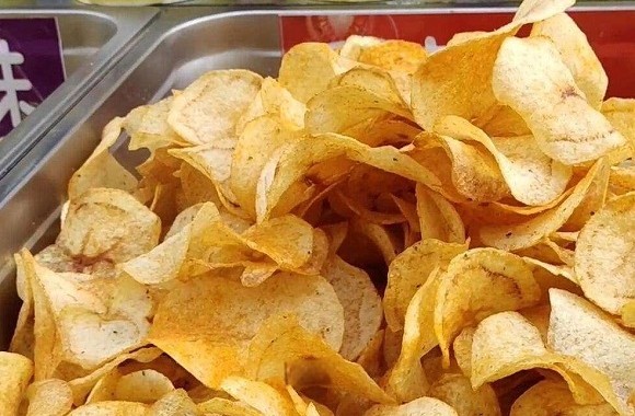 哪里可以學(xué)炸土豆片技術(shù)？簡單易學(xué)，創(chuàng)業(yè)必備，開店從這里開始！(圖3)