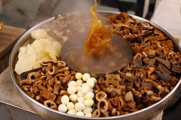 牛雜噴泉鍋怎么做？爆款配方引爆味蕾，創(chuàng)業(yè)首選！教你輕松掌握，贏在市場先機！(圖2)