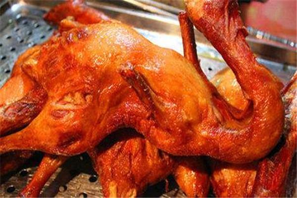 醉仙鴨每只多少利潤？創(chuàng)業(yè)者怎樣在競爭激烈的市場中獲得成功