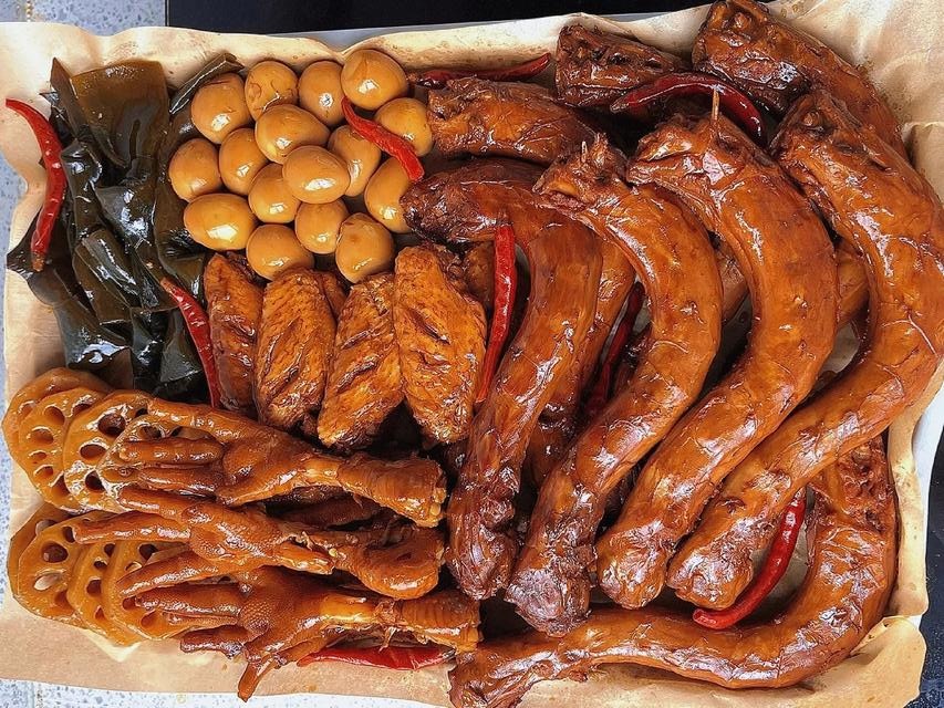 學(xué)鹵味哪里學(xué)最正宗？揭秘最靠譜的培訓(xùn)途徑(圖2)