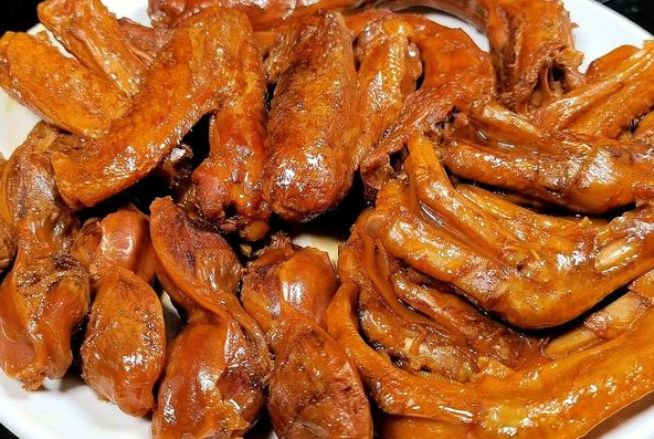 鹵菜的利潤分析：創(chuàng)業(yè)者的致富之路