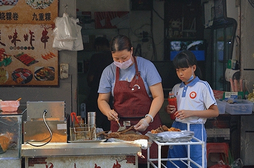 適合女人的小成本擺攤創(chuàng)業(yè)：輕松起步，實(shí)現(xiàn)夢(mèng)想