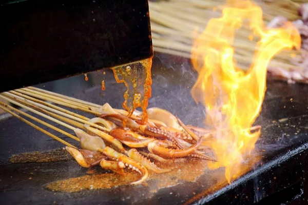 想學(xué)鐵板燒技術(shù)？學(xué)費(fèi)讓你意外驚喜，趕緊來看！
