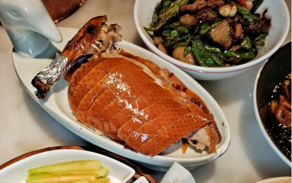 想學(xué)烤鴨技術(shù)，去哪里學(xué)習(xí)最靠譜？答案在這里！(圖2)