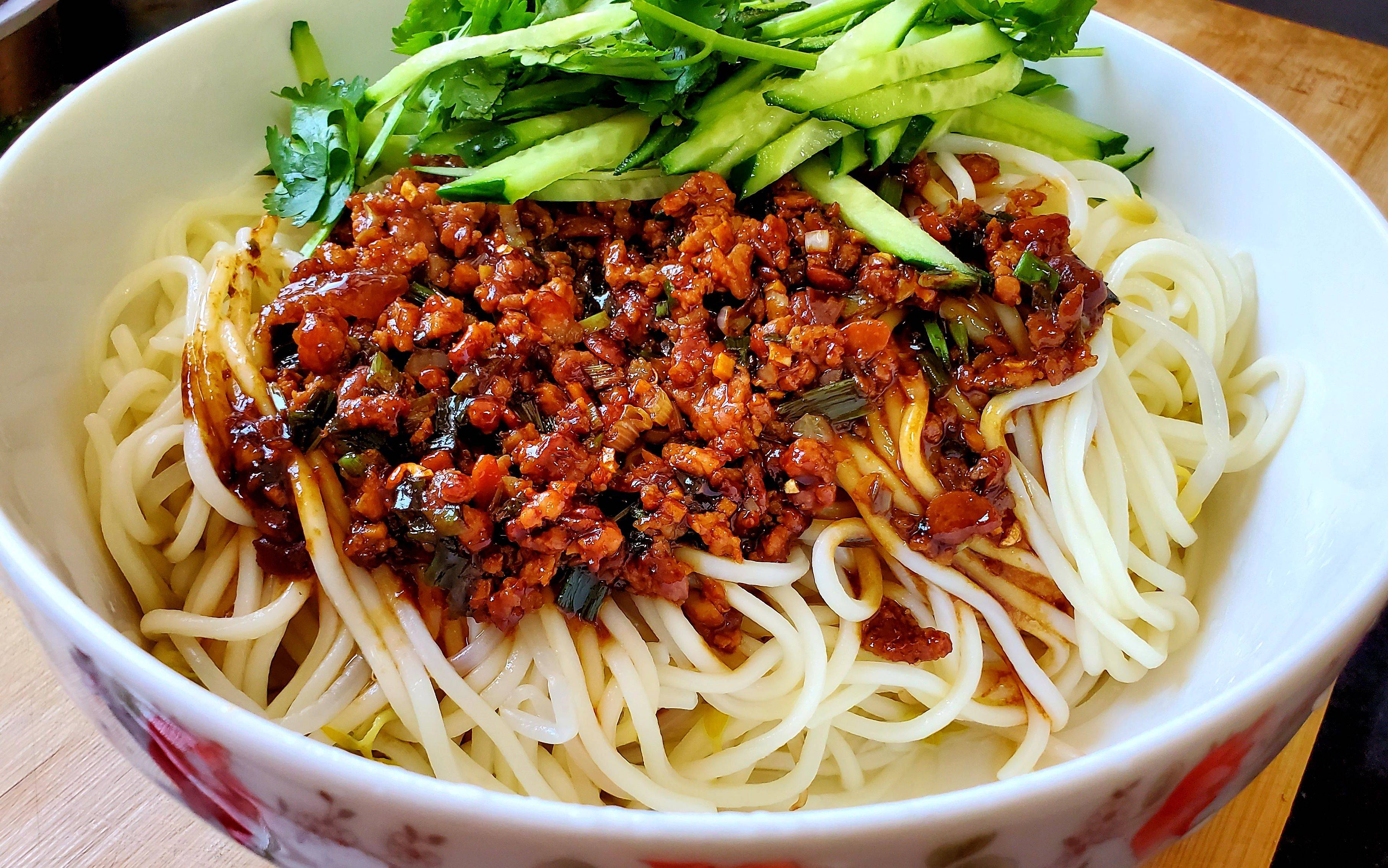 想學(xué)炸醬面？掌握技巧，讓你輕松開店！(圖2)