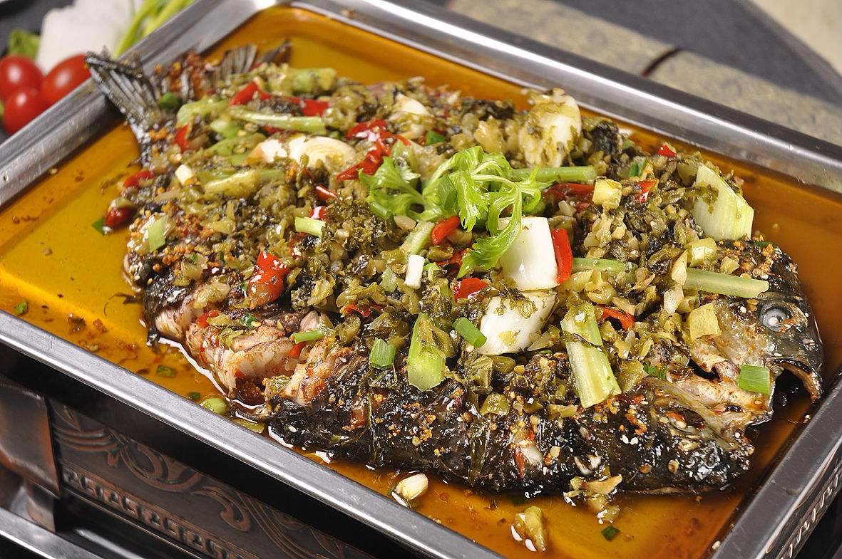 濟(jì)南哪里學(xué)烤鴨烤魚(yú)？專業(yè)烤鴨烤魚(yú)技術(shù)培訓(xùn)，帶你輕松入門(mén)！(圖3)