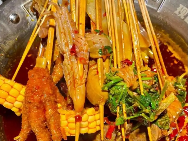 串串香利潤(rùn)大概多少？揭秘創(chuàng)業(yè)者的賺錢(qián)機(jī)會(huì)(圖2)