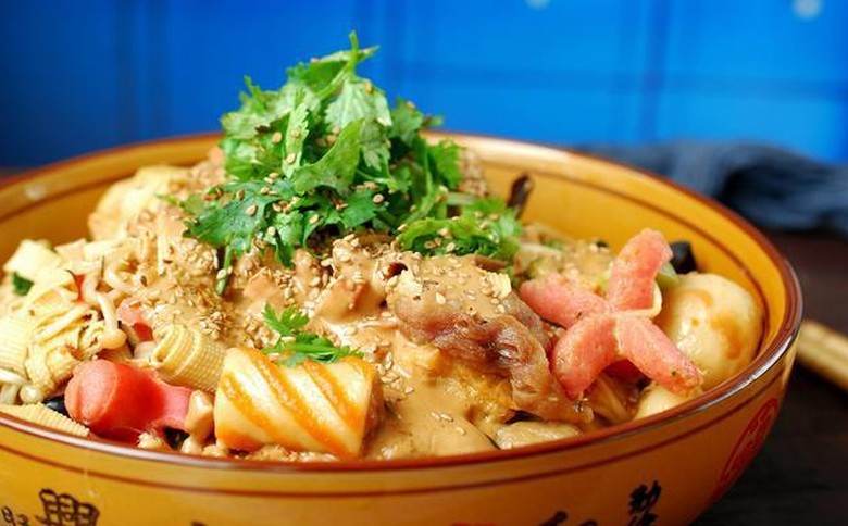 想開麻辣燙店？開麻辣燙店需要多少投資？麻辣燙店開店成本大揭秘！(圖2)