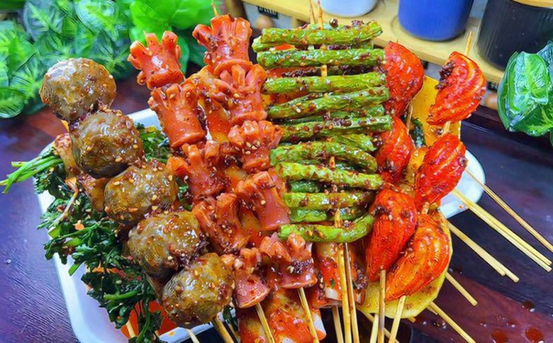 聊城炸串小吃培訓(xùn)：如何學(xué)會(huì)地道技藝，打造屬于自己的炸串品牌？(圖3)