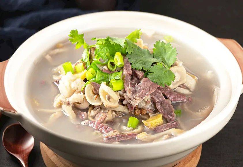 羊肉湯做法全揭秘，掌握核心技巧，品味濃郁鮮香(圖3)