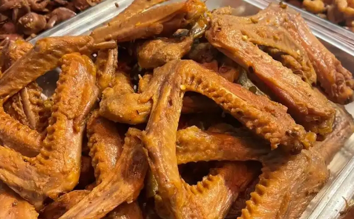 想學(xué)鹵味技術(shù)，衡水附近有培訓(xùn)班嗎？學(xué)習(xí)正宗技藝，輕松創(chuàng)業(yè)！(圖2)