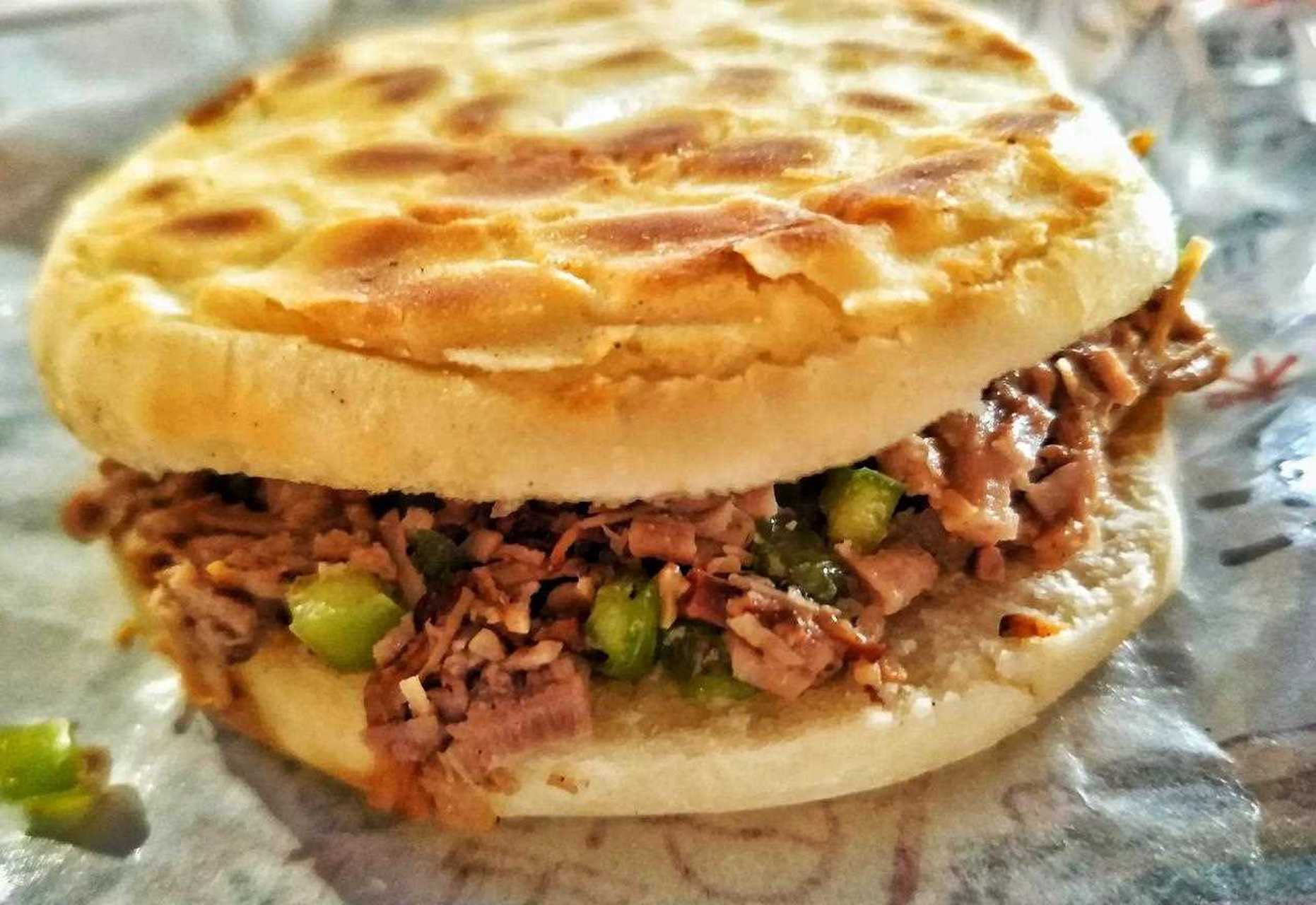 學(xué)習(xí)牛肉燒烤肉夾饃，這項(xiàng)技藝為何成為普通人創(chuàng)業(yè)的首選？(圖2)