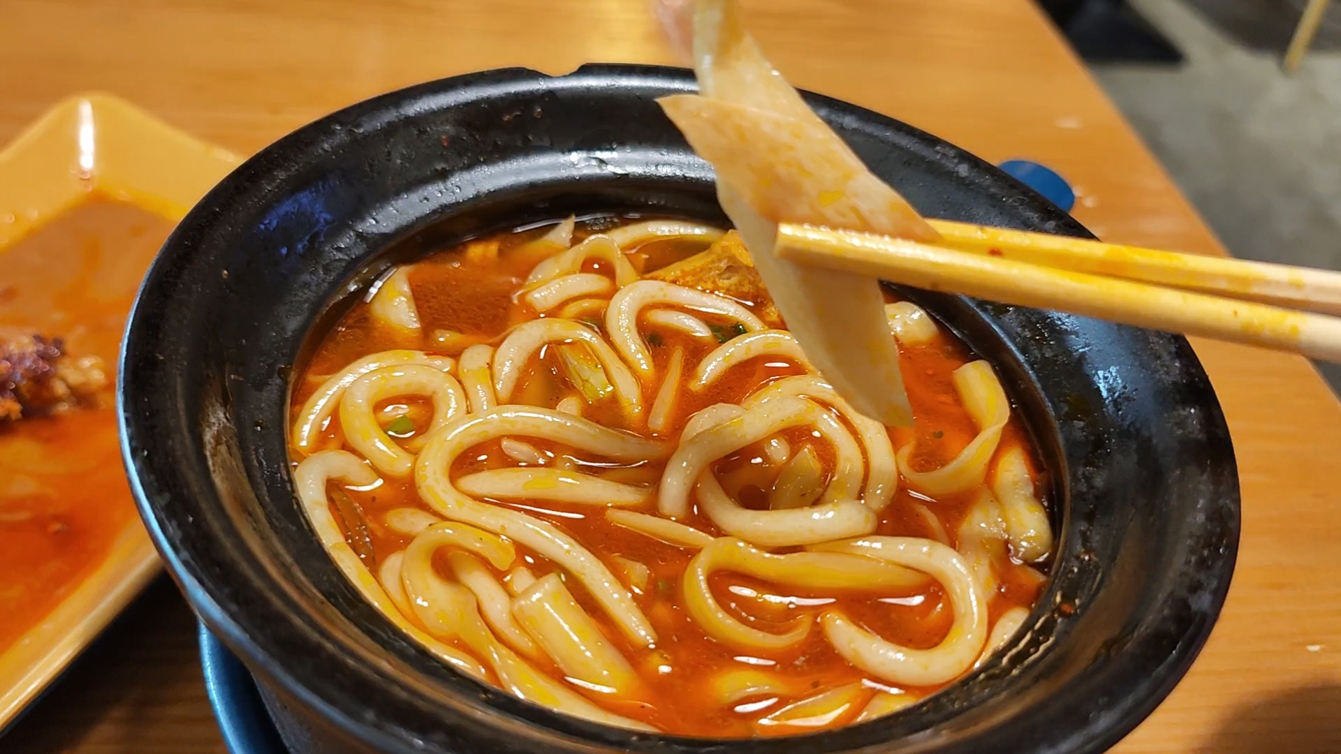 土豆粉怎么做？5步快速學(xué)會正宗做法，創(chuàng)業(yè)路從這里開始！(圖2)