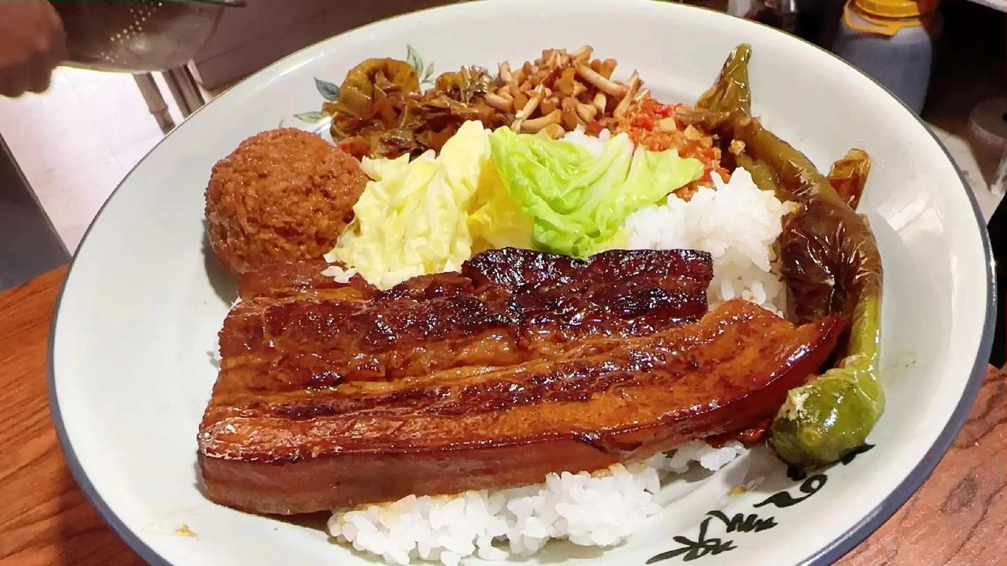 濟(jì)南哪里把子肉教學(xué)？選對(duì)機(jī)構(gòu)，3天學(xué)成，手把手教你做正宗魯味！