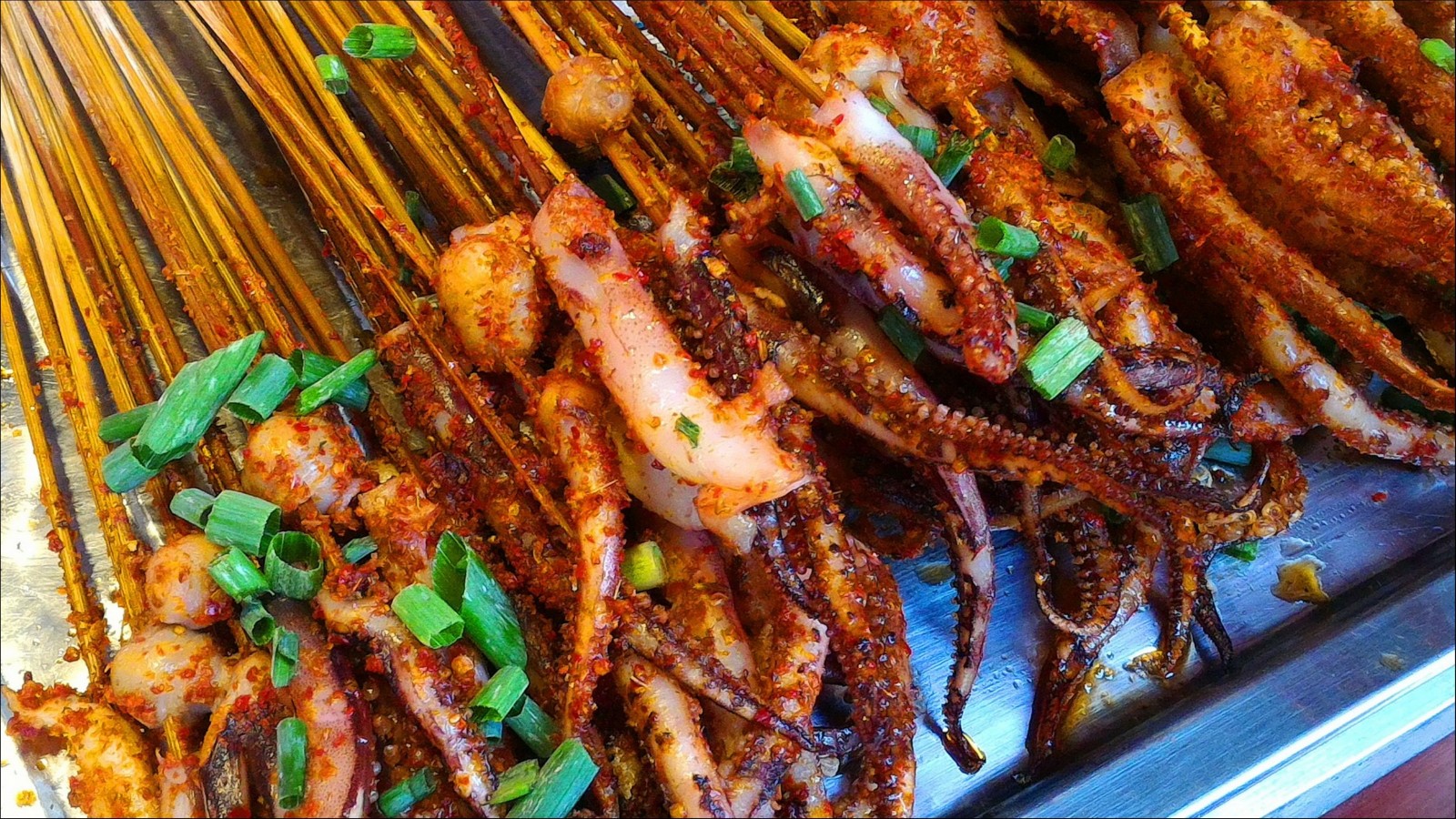 鐵板魷魚制作技術大揭秘！掌握這幾步，新手也能做出大排檔爆款！(圖3)