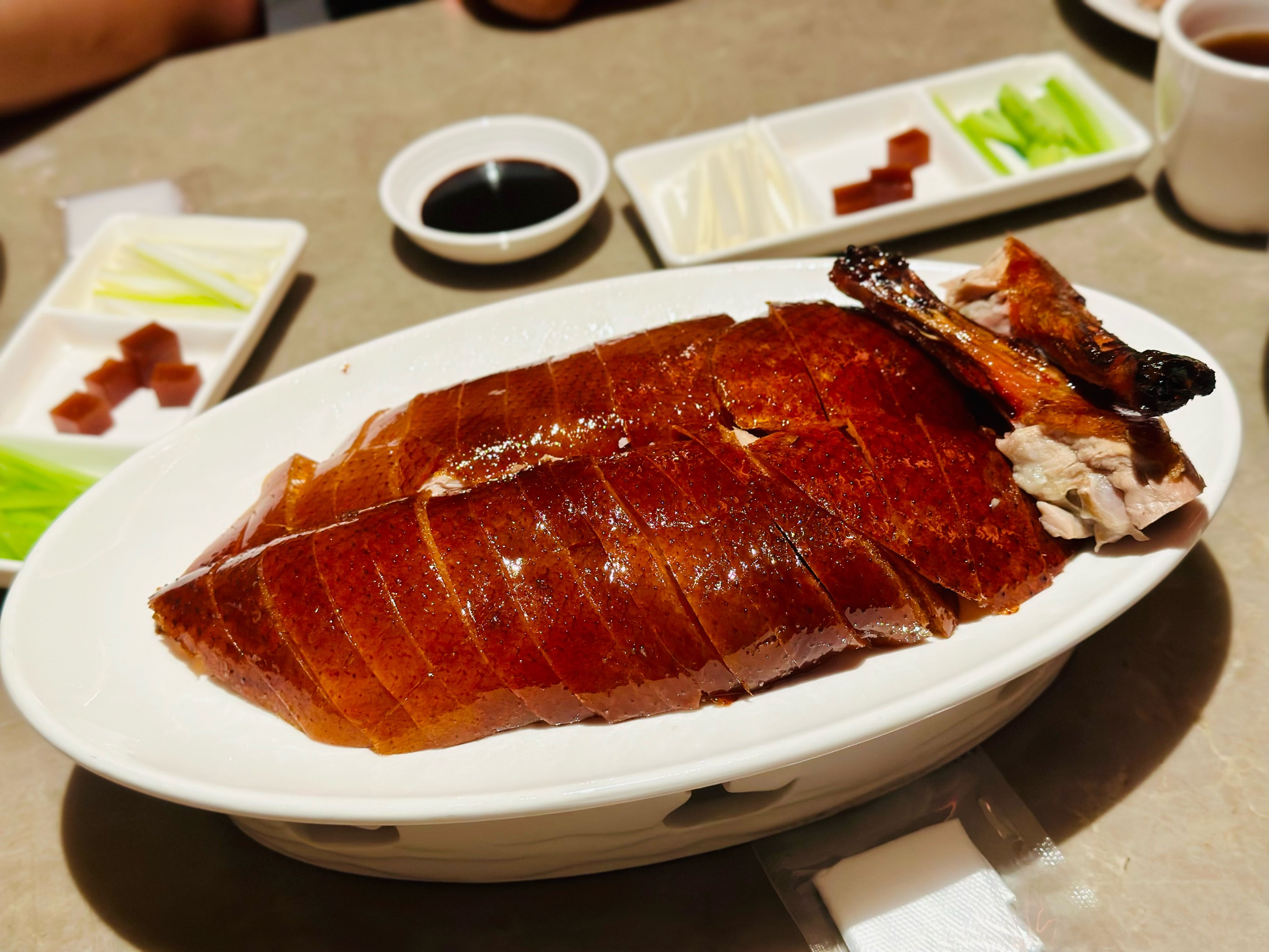 烤鴨培訓(xùn)學(xué)費多少錢？選擇合適的培訓(xùn)班，助你輕松入行
