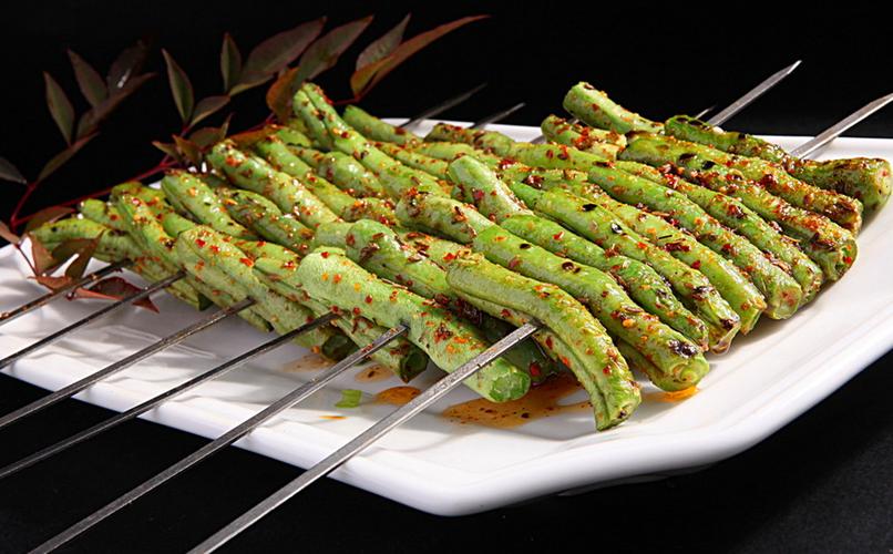 燒烤去哪里學(xué)比較好？掌握這幾點(diǎn)，選對地方輕松學(xué)會(huì)！(圖2)