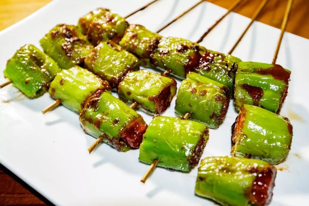 燒烤去哪里學(xué)比較好？掌握這幾點(diǎn)，選對地方輕松學(xué)會(huì)！(圖3)