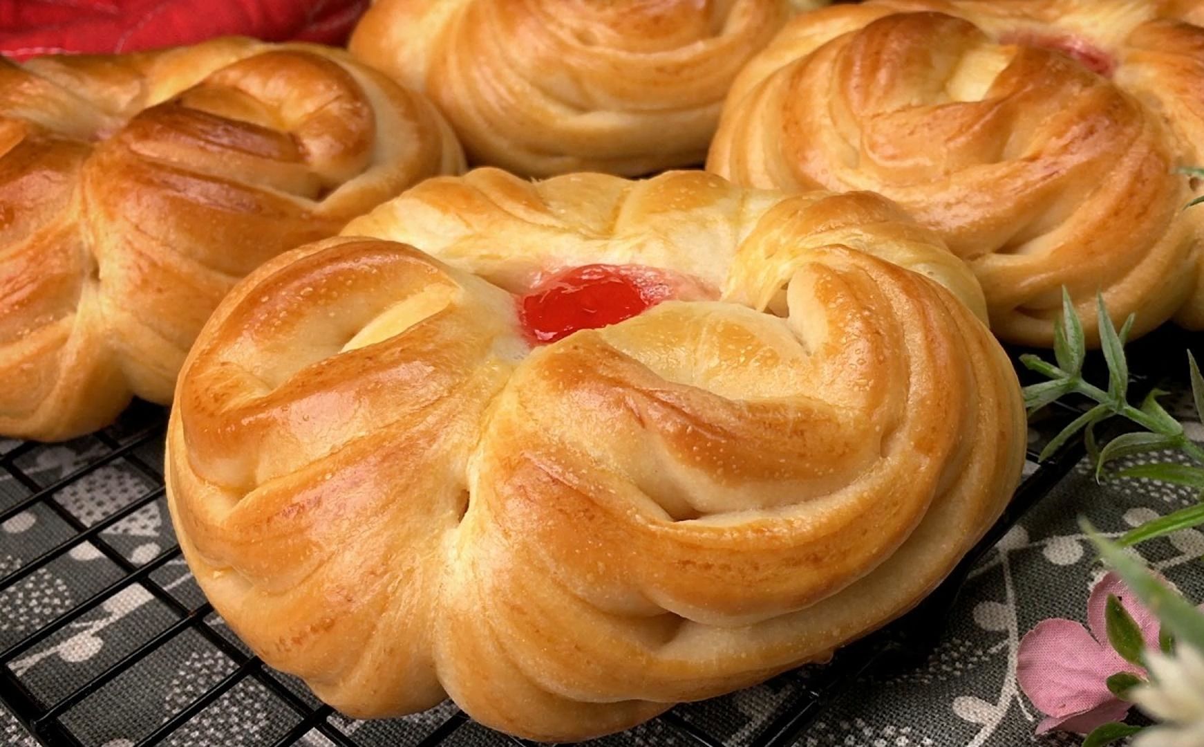 學(xué)面包烘焙去哪里學(xué)？新手迷茫，答案來(lái)了！(圖2)