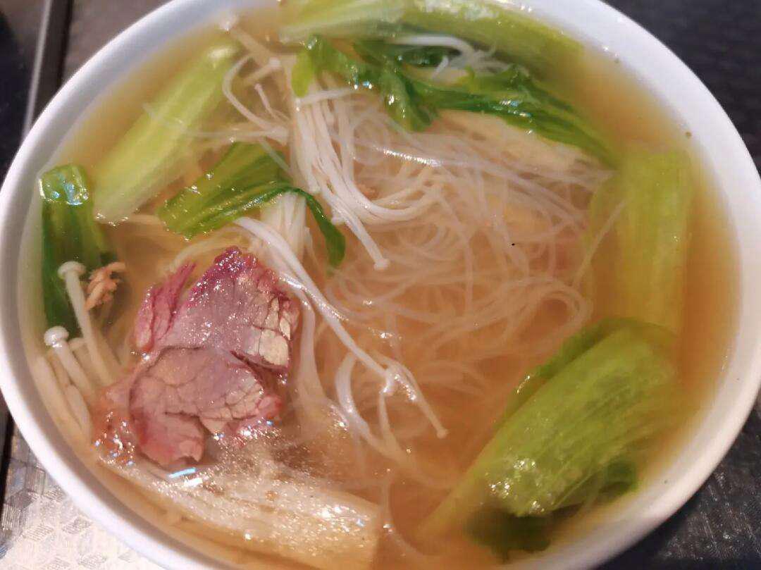 開個(gè)牛肉湯店大概多少錢？投入明細(xì)來(lái)了，選址更關(guān)鍵！