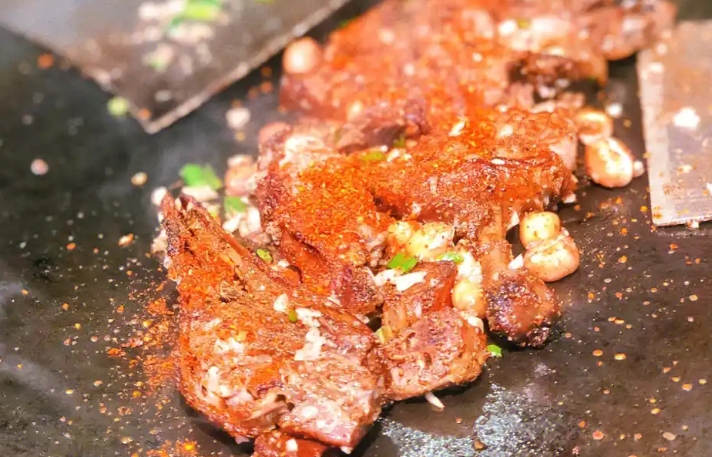 鐵板烤鴨怎么做？掌握關(guān)鍵步驟，開(kāi)店也不難！(圖3)