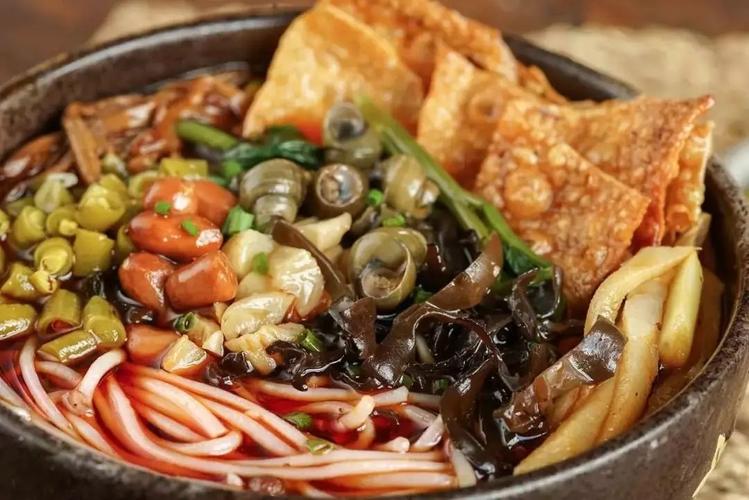 開(kāi)螺螄粉店掙錢(qián)嗎？學(xué)會(huì)技巧，生意天天爆滿(mǎn)！(圖2)