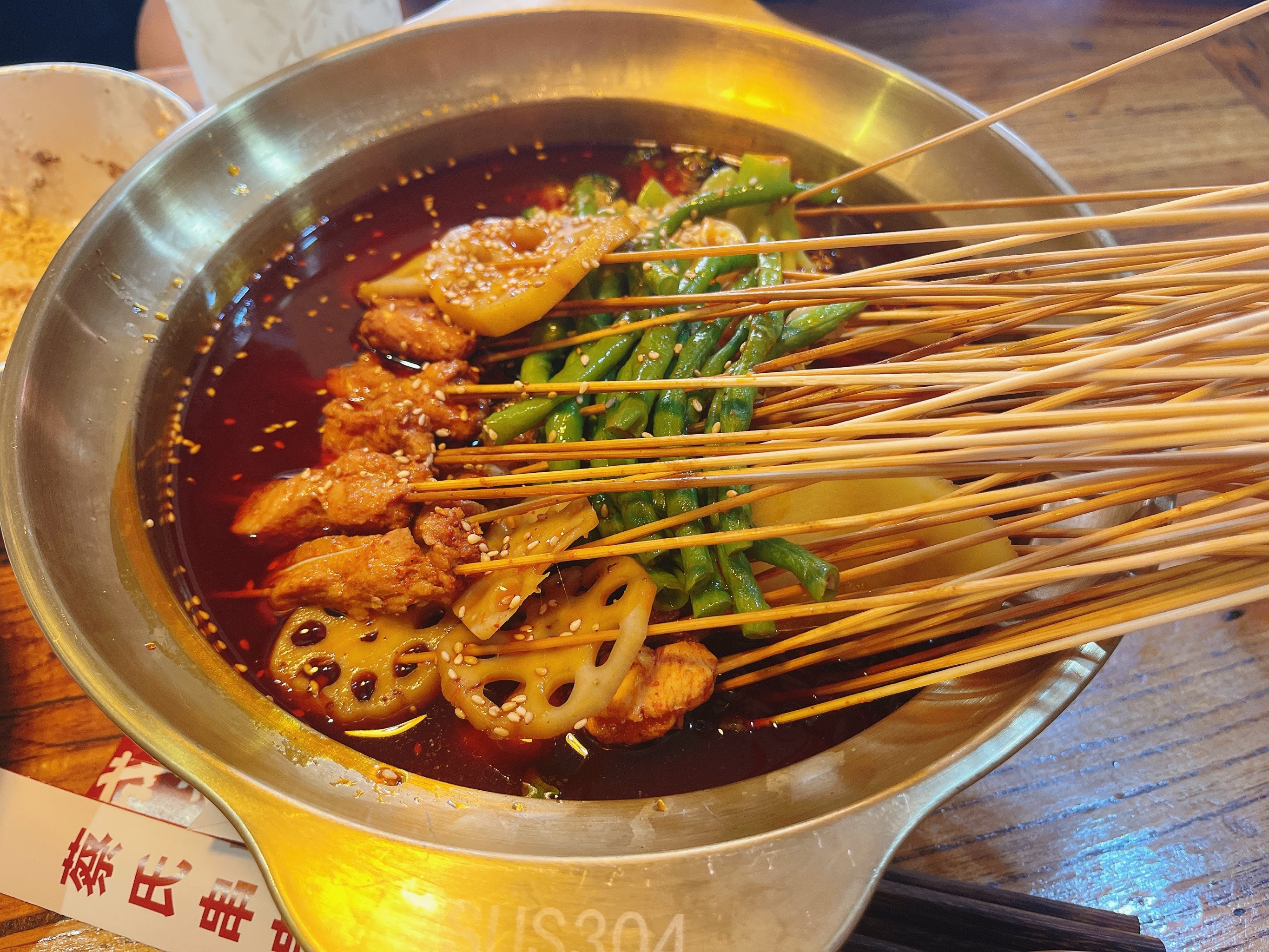 冷鍋串串的做法？學會這幾點，創(chuàng)業(yè)路子穩(wěn)！(圖3)