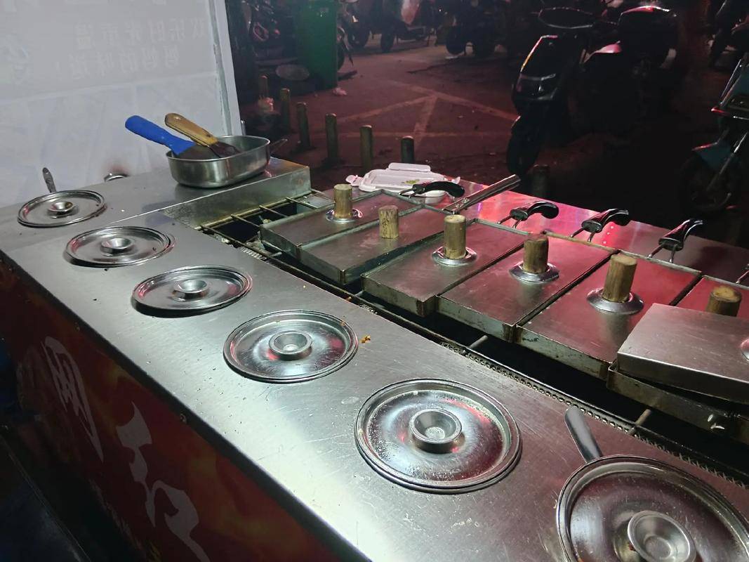 鍋巴飯?jiān)趺醋?？飯焦才香，醬濃才賣得火！(圖2)