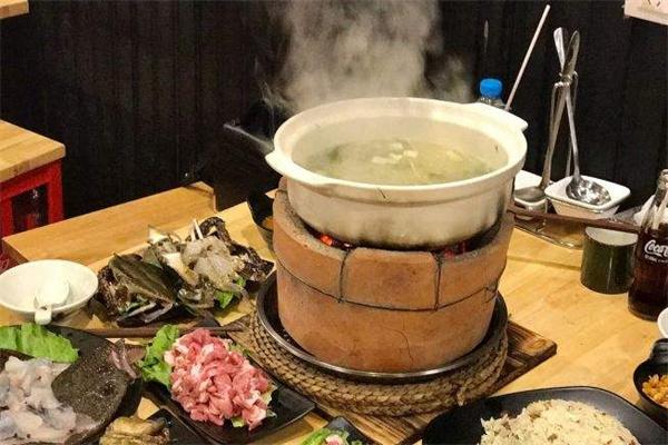 打邊爐湯底調(diào)料配方難不難？選對配方，味道一出鍋就抓住顧客心！(圖2)
