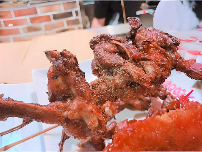 炸雞炸串上哪學(xué)？快速掌握技術(shù)，輕松創(chuàng)業(yè)不是夢！(圖1)